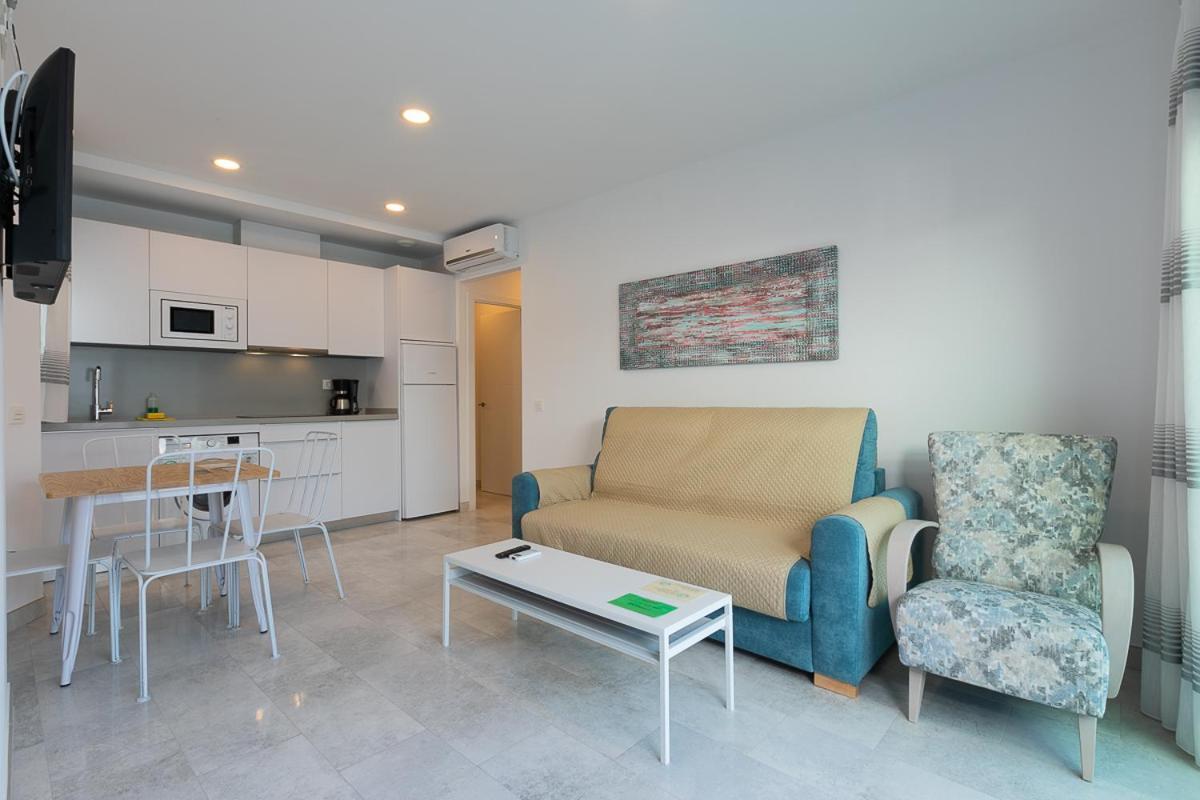 Apartamentos Guerrero 3 Torre Del Mar Dış mekan fotoğraf
