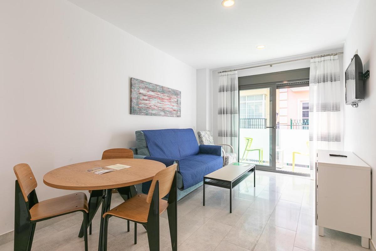 Apartamentos Guerrero 3 Torre Del Mar Dış mekan fotoğraf